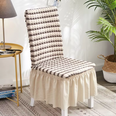 Funda para silla con faldón de encaje y textura gofrada